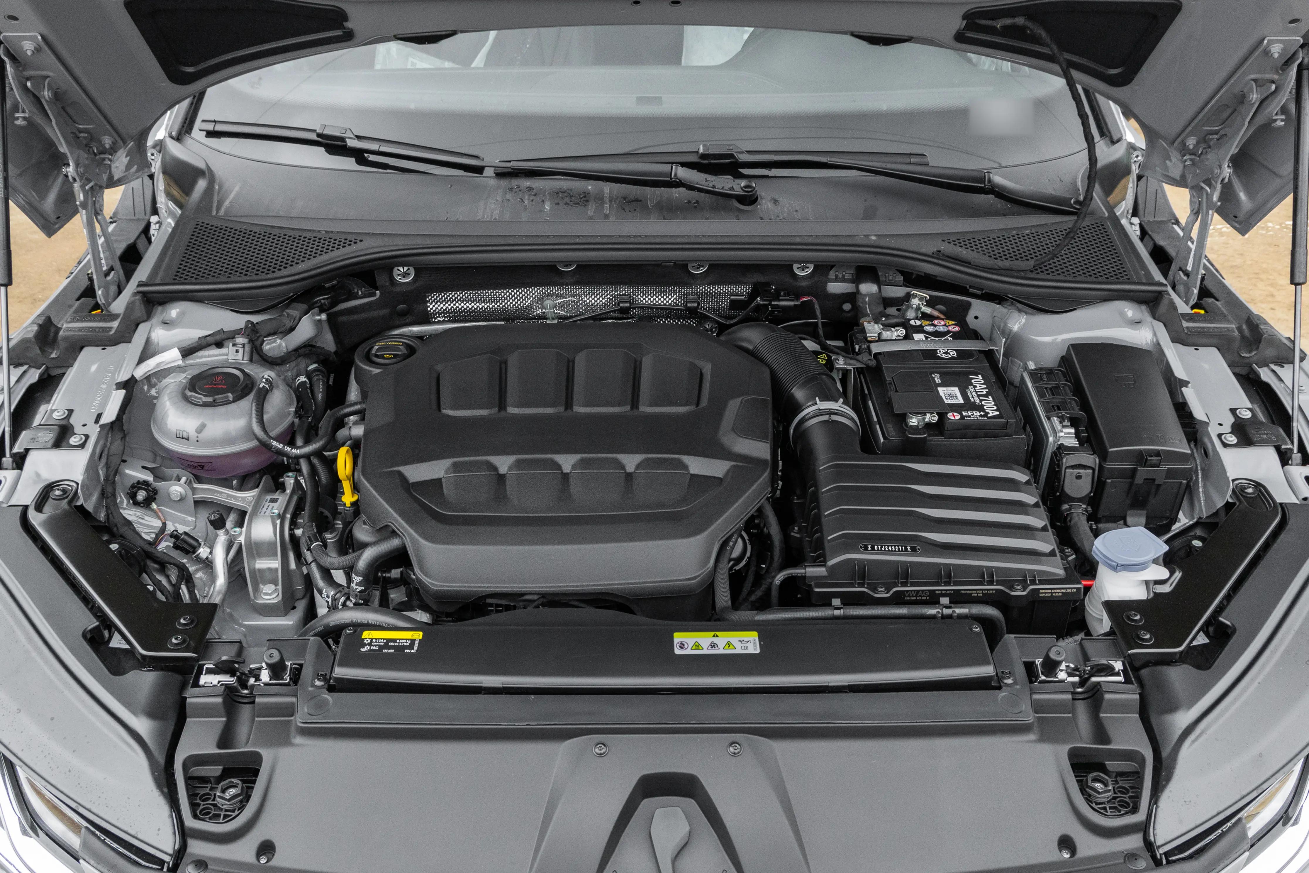 大众CC 380TSI 高功率版 舒适配置 _大众CC 2.0T低功率版 参数配置 _大众金融贷款购车流程