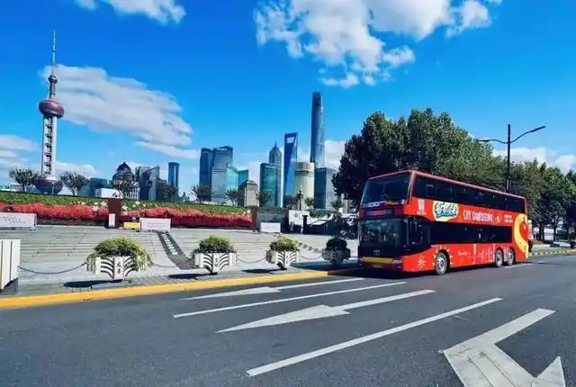 上海双层观光巴士_上海环球金融中心观光_春秋都市观光巴士线路