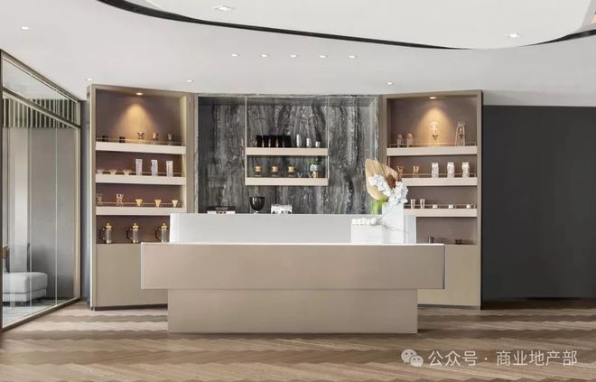 汇金国际金融中心 广州天河区写字楼_汇金国际金融中心 220米天际塔尖地标_富力国际金融中心
