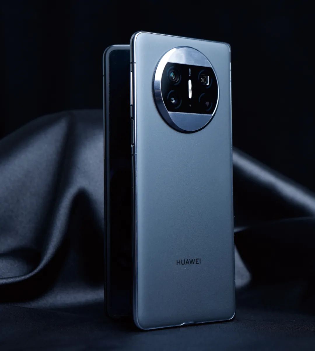 华为Mate X3 折叠屏手机 轻薄设计_华为哪款手机适合炒股