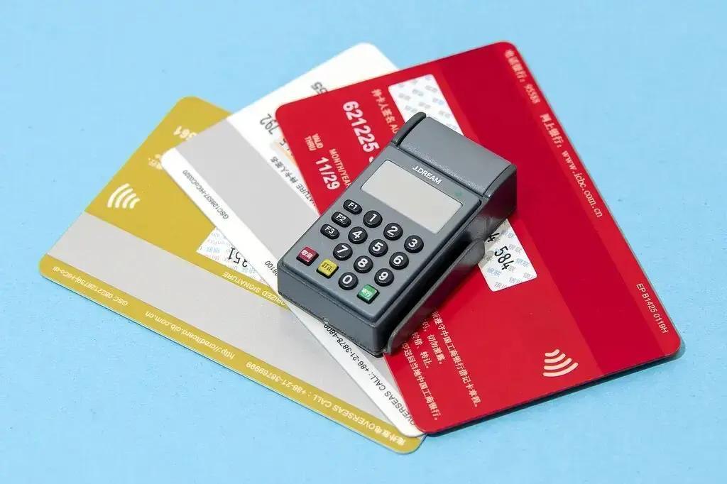 中国人民银行逾期罚息_央行征信逾期修复_个人信用报告自动修复