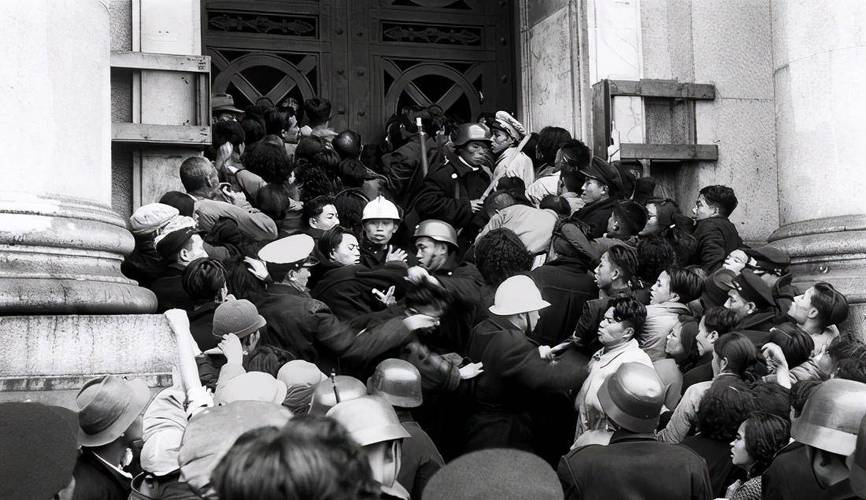 金融纪录片_1948年中国金融风波纪录片 金融史实再现 蒋介石宋子文币改斗争