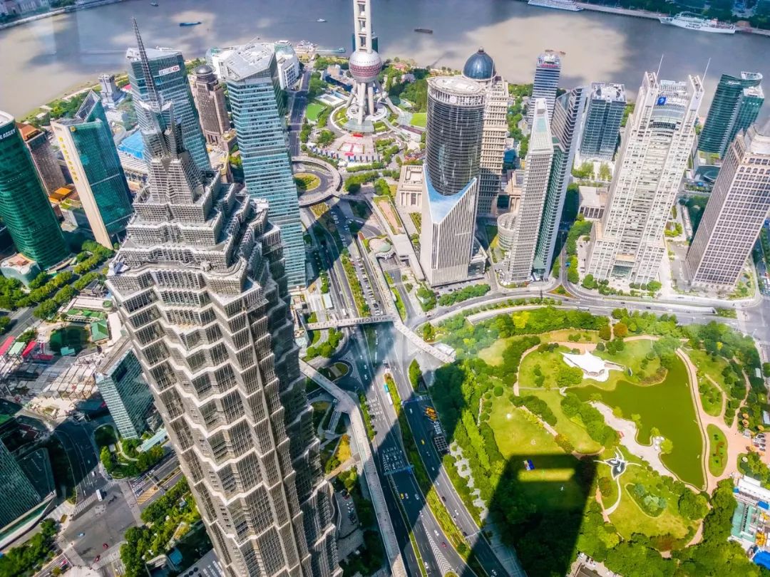 陆家嘴三剑客拍照点_上海环球金融中心观光攻略_浦东环球金融中心